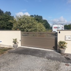 Portail coulissant et couvertine Kostum cover